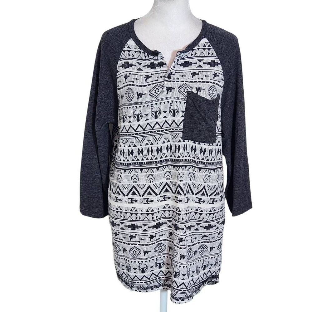 Star Wars Black and White Print Baseball Tee Size Medium Women's Star Wars Top - Picture 1 of 9